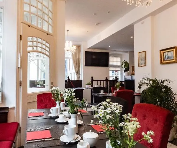 Haus Maximilian ゲストハウス