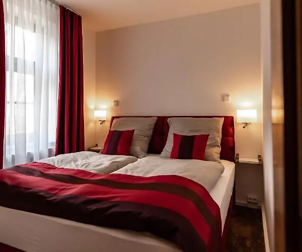 Haus Maximilian Гостевой дом 4*